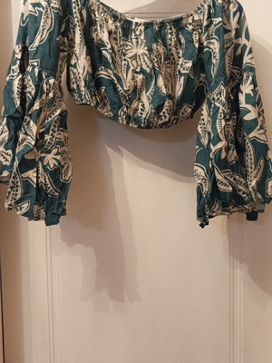 BSB women's bolero blouse XS like new, beige and green