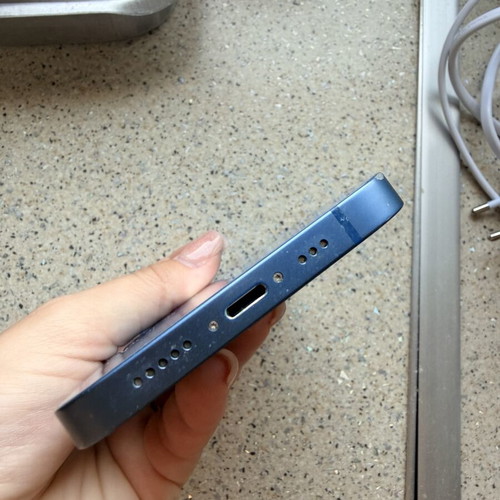 iPhone 13 128GB blue used, battery needs service