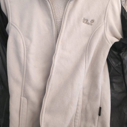 Jack Wolfskin M beige jacket like new with detachable fleece