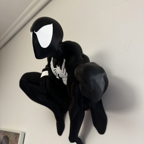 Venomised Spiderman Black Suit Statue 32 x 40 cm new