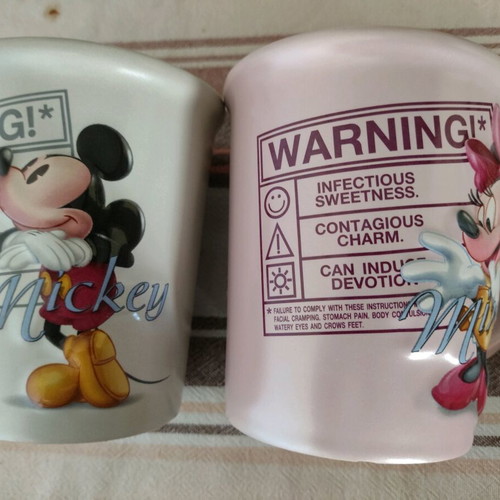 Mickey and Minnie coffee mugs large size 12cm like new