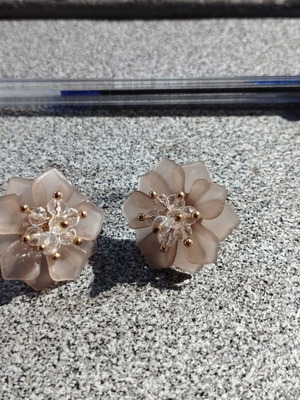 Earrings like new condition