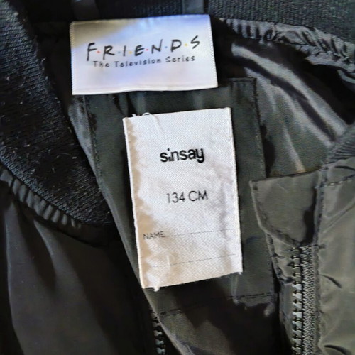 Friends The Television Series puffer jacket Sinsay size 134 cm 8-9 years new