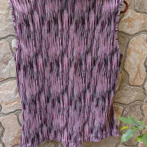 Sleeveless blouse pink and purple, size XL, like new