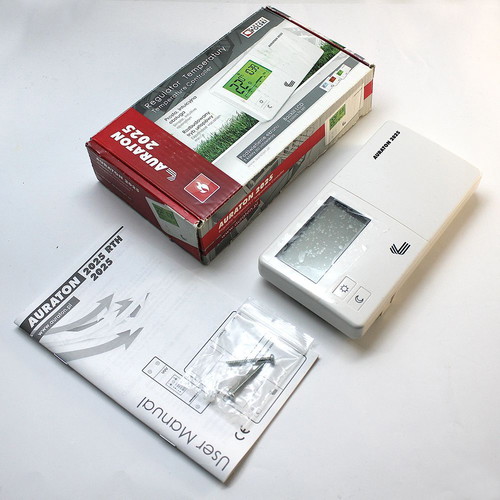 Auraton 2025 digital room thermostat like new