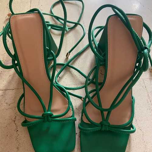 High-heeled sandals like new, green, size 37, thick heel