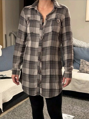 Checked shirts and blouses like new
