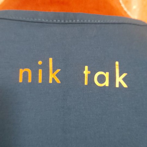 Short-sleeve printed t-shirt like new, size L-XL, petrol color