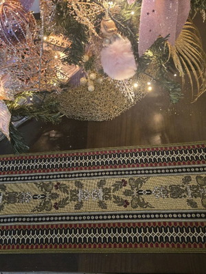 Table runner cross-stitch embroidery new with gold America and handmade lace