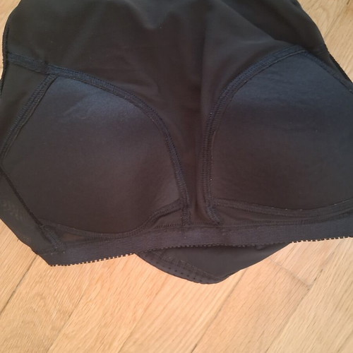 Sports bra, medium size, black