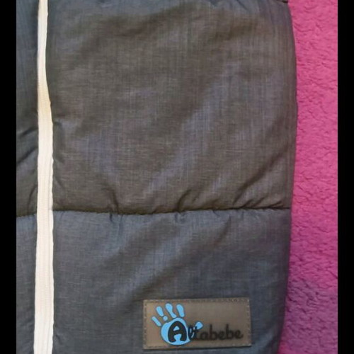 Baby footmuff like new for up to 12 months, waterproof