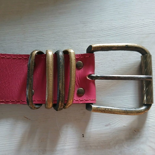 Vintage leather belt used 85 cm dark pink with flaw