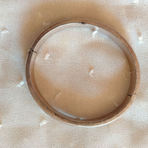 Silver 925 bangle bracelet with hinge mechanism