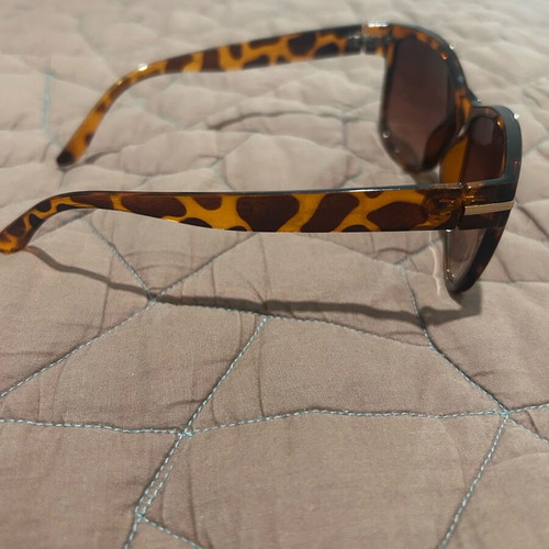 Tortoise sunglasses like new, brown, clear lenses