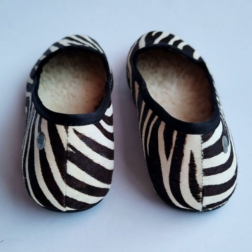 Ugg pony fur zebra print flats with shearling insoles size 36 new