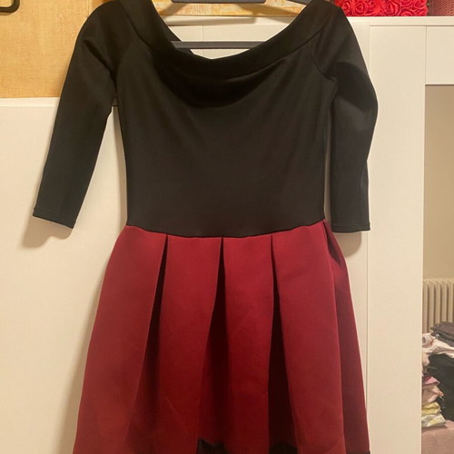 Midi dress like new, black and red, size L