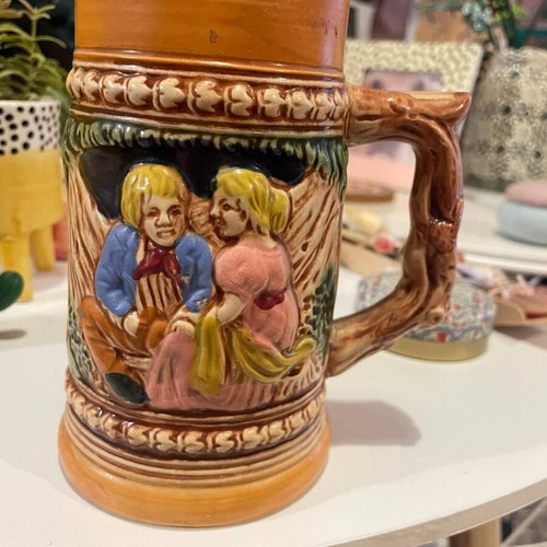 Vintage ceramic beer steins set of 2 like new