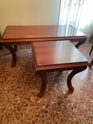 Wooden coffee tables set used with curved legs, two pieces