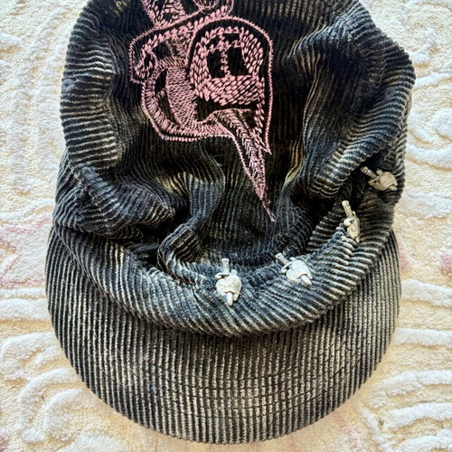 Brokedown Clothing Vintage καπέλο κοτλέ σαν καινούργιο, Y2K aesthetic