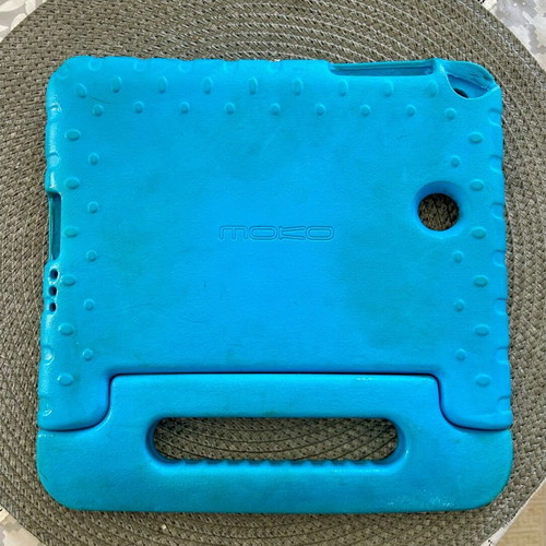 MOKO 7-inch Tablet Silicone Case used, blue protective cover