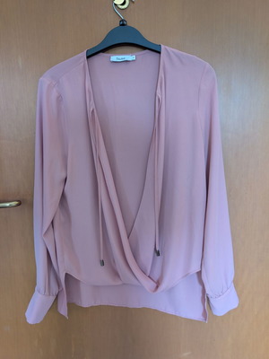 Toi&Moi shirt like new, pink with front cords, size S
