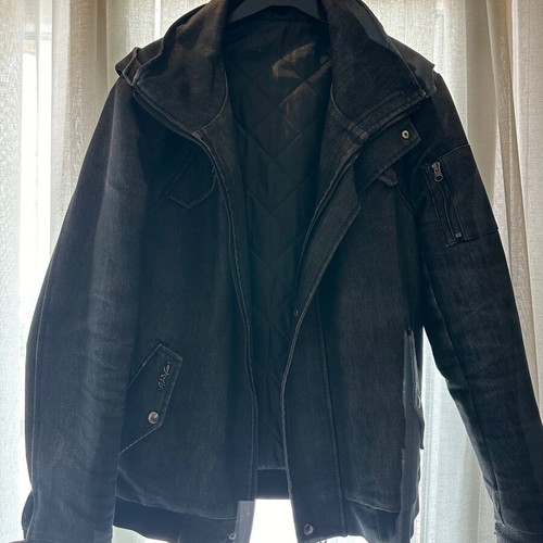 Men's denim jacket in very good condition, medium-large