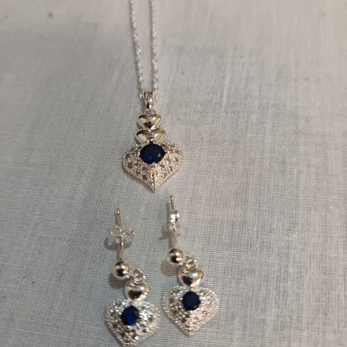 Silver jewelry set with necklace and earrings, new