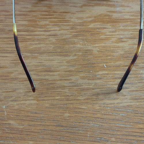 Tommy Hilfiger sunglasses, blue