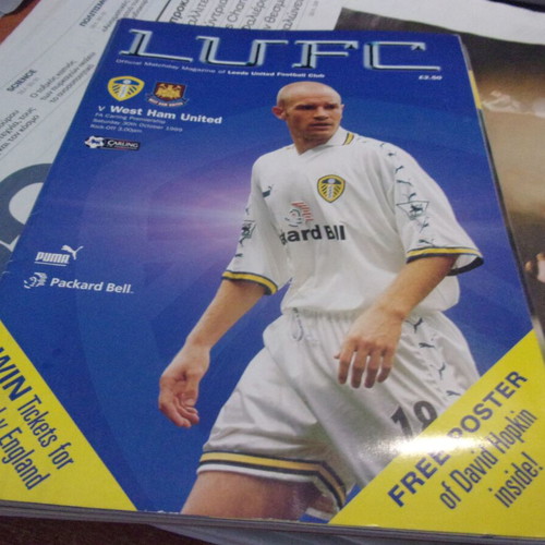 Leeds vs West Ham Utd official programme 1999 like new