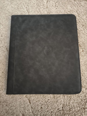 Big Toploader Binder with 288 Pockets, Zipper, Dust Protection