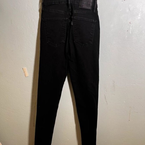 Levi's Skinny Jeans Black 2023 Like New, Worn Once