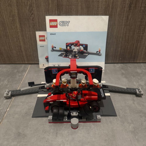 Lego City F1 Pit Stop & Pit Crew with Ferrari Car 60443 like new