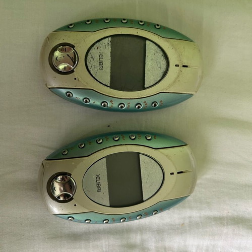 Siemens Xelibri 2 used phones with cracked screen