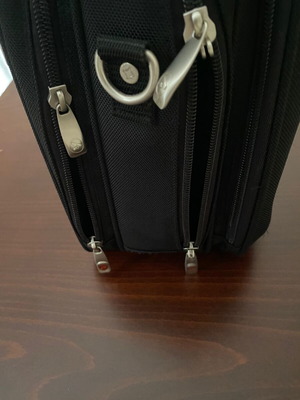 Azona laptop bag 15.4 inches like new, large