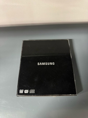 Samsung SE-S084 external DVD-RW USB like new, portable