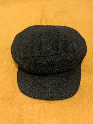 Zara beret size S like new, black