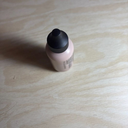 MAC Make up new in shade W3