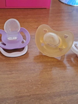 Pacifiers used, pack