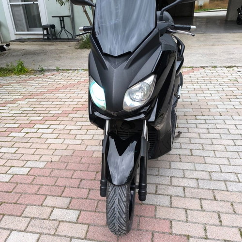 Yamaha XMAX 250 μεταχειρισμένο 2011, μαύρο σκούτερ, 79.400 χλμ