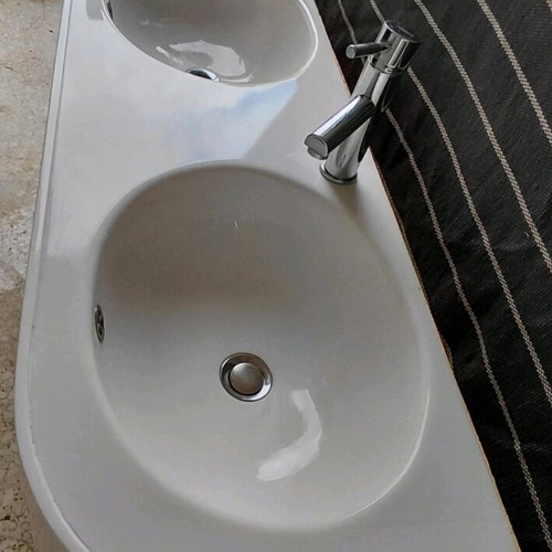 Corian double white sink like new 1.20x0.40 with faucets