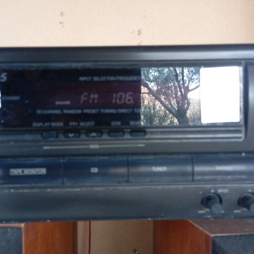 Techniks radio amplifier used