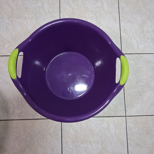 Basins new, 2 pieces, dimensions 47×23 cm