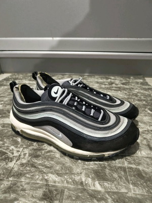 Nike Air Max 97 αθλητικά μεταχειρισμένα, μέγεθος 42, μαύρο και άσπρο