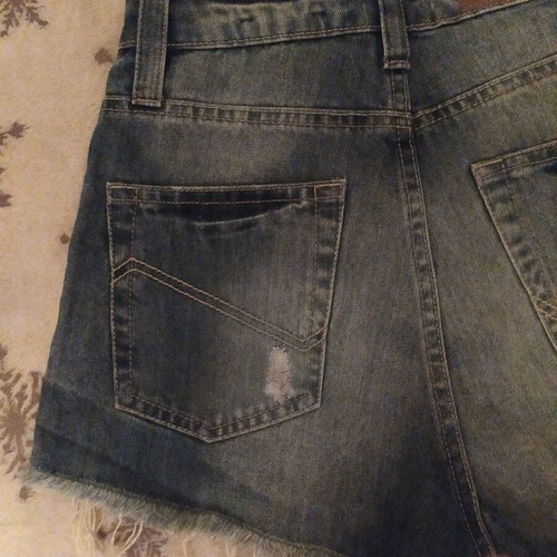 Pink Woman high-waisted denim shorts, size 34, blue