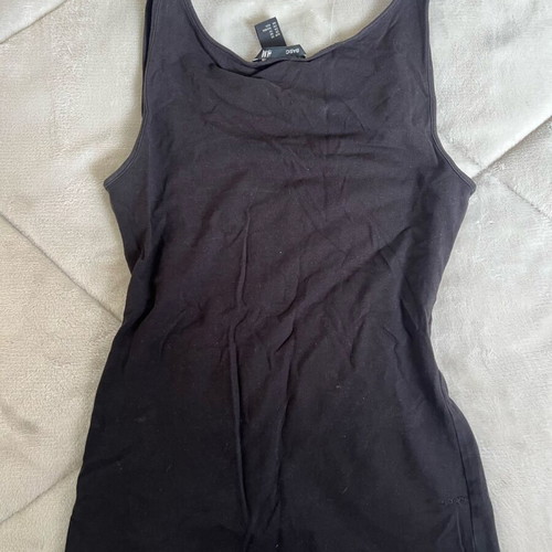 H&M black tank top like new, size XS