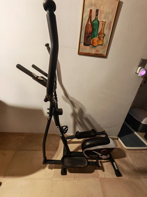 Elliptical machine Zipro like new