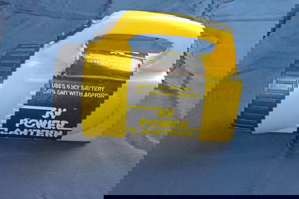 Φακός 6Volt Με Μπαταρίες