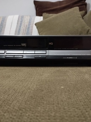 Hitachi VT-128E vintage βίντεο VHS μεταχειρισμένο για επισκευή ή ανταλλακτικά