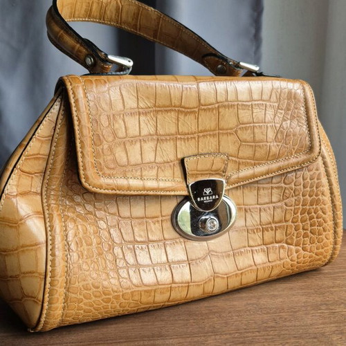Barbara Milano leather handbag with embossed croco pattern tan like new