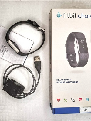 Fitbit Charge 2 μεταχειρισμένο fitness tracker με καρδιακό παλμό, πλήρες σετ